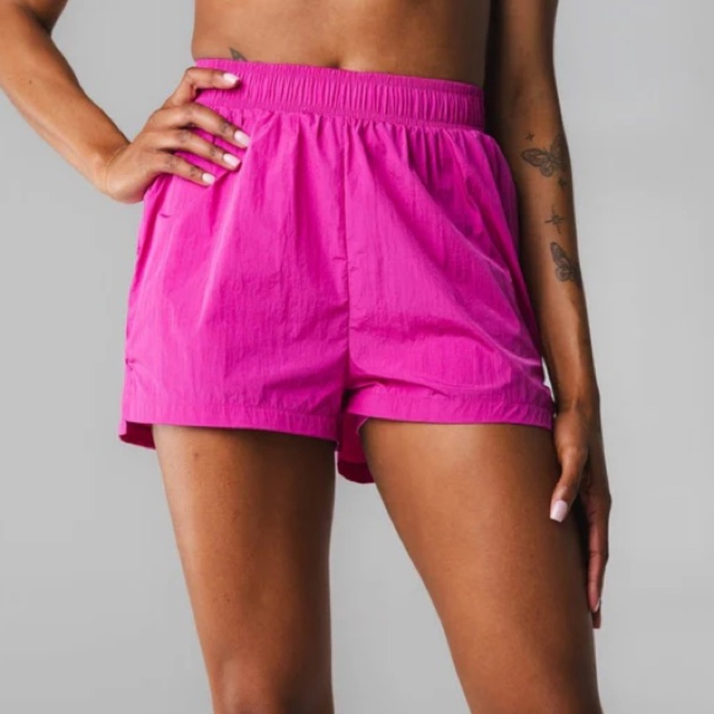 Vitality Surface Run Short, Fuschia